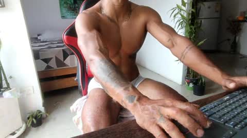 Snapshot of adam_valencia chatting on 05-13-26, 01:52 Adam Valencia online show from 05-13-26, 01:52