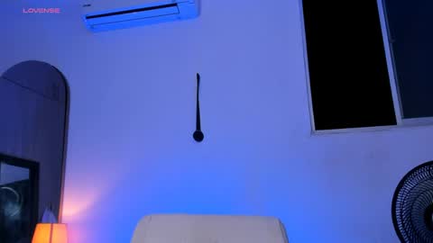 adambrocs1 online show from 04-06-26, 04:46