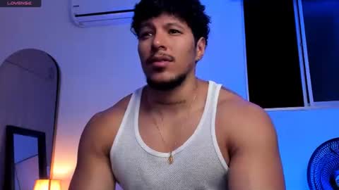 adambrocs1 online show from 06-16-26, 03:42