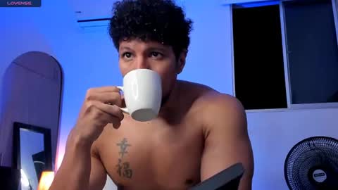 adambrocs1 online show from 06-17-26, 03:31
