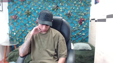 Adam online show from 01-02-25, 07:40