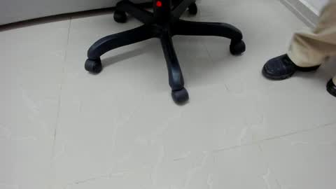 Snapshot of adams_bobby chatting on 04-30-26, 11:05 Adams Bobby online show from 04-30-26, 11:05