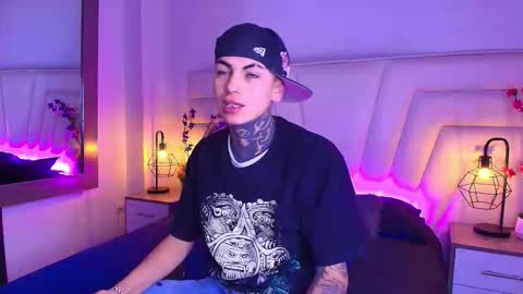 Snapshot of adamswalkerr_ chatting on 02-05-26, 11:48 AdamsWalkerr online show from 02-05-26, 11:48