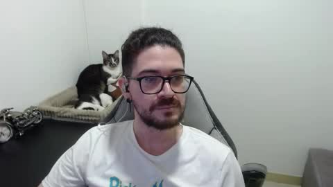 Snapshot of adamussutekh chatting on 11-24-25, 10:37 Adam online show from 11-24-25, 10:37