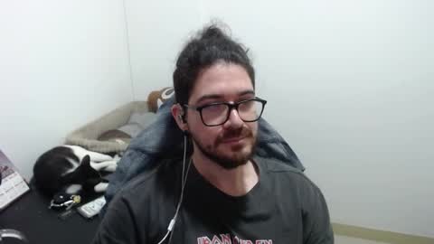 Snapshot of adamussutekh chatting on 12-14-25, 07:03 Adam online show from 12-14-25, 07:03