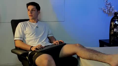 Snapshot of adan_rivas chatting on 12-20-24, 04:31 adan online show from 12-20-24, 04:31