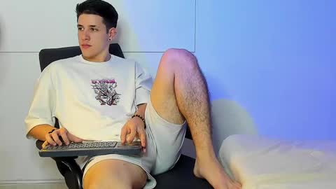 Snapshot of adan_rivas chatting on 01-15-25, 02:17 adan online show from 01-15-25, 02:17