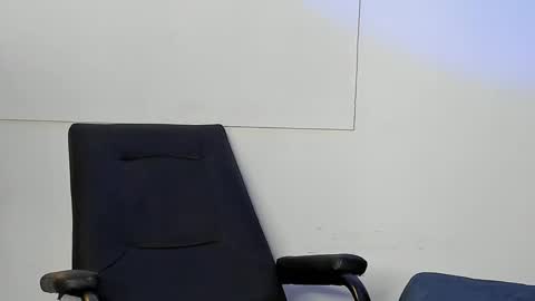 Snapshot of adan_rivas chatting on 02-19-25, 11:14 adan online show from 02-19-25, 11:14