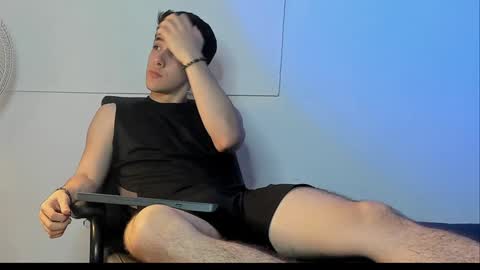 Snapshot of adan_rivas chatting on 02-26-25, 01:21 adan online show from 02-26-25, 01:21