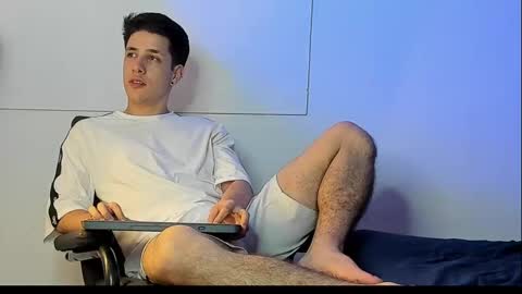 Snapshot of adan_rivas chatting on 03-04-25, 02:06 adan online show from 03-04-25, 02:06