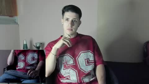 Snapshot of adan_rivas chatting on 06-07-26, 02:05 adan online show from 06-07-26, 02:05