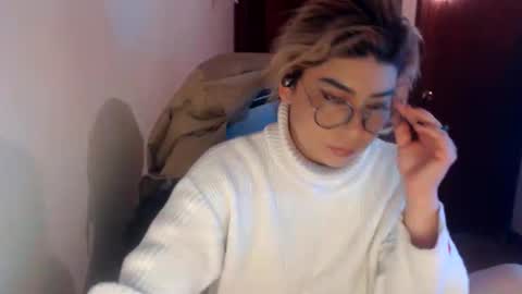 Snapshot of adan_romanoff chatting on 06-08-26, 07:20 adan_romanoff online show from 06-08-26, 07:20