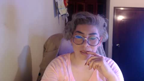 Snapshot of adan_romanoff chatting on 06-18-26, 06:57 adan_romanoff online show from 06-18-26, 06:57