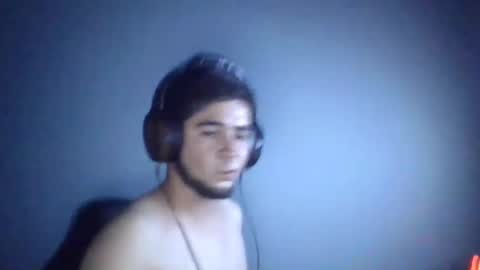 adanflores28 online show from 11-23-25, 05:18