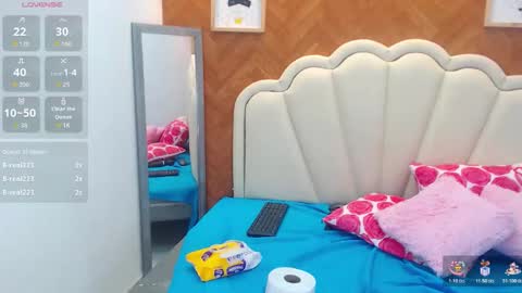 adarose_ online show from 11-23-25, 10:48