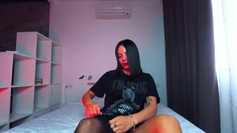 Snapshot of addictedsabi chatting on 10-21-25, 11:22 Sabi online show from 10-21-25, 11:22