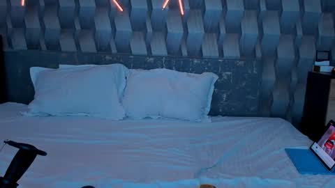 PMFORPVTBB online show from 01-06-26, 06:33