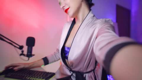 Snapshot of addictsqueen chatting on 05-29-26, 05:16 ADDICTION online show from 05-29-26, 05:16