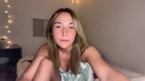 Snapshot of addisonn3 chatting on 07-22-26, 12:08 Addison online show from 07-22-26, 12:08