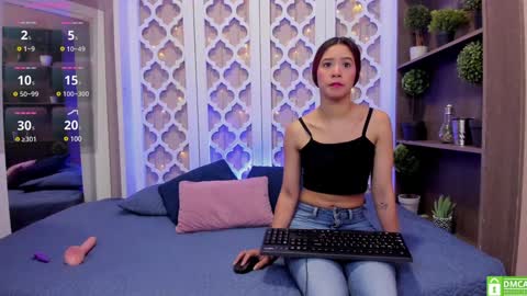 Snapshot of adelaa_11 chatting on 01-15-25, 12:04 Adela Worsth online show from 01-15-25, 12:04