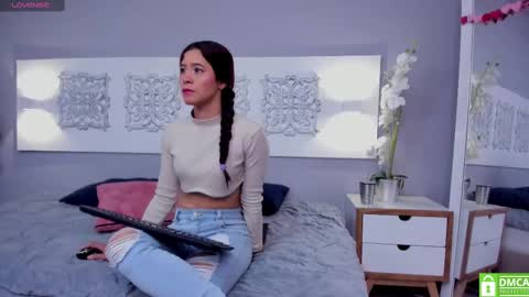 Snapshot of adelaa_11 chatting on 02-19-25, 12:22 Adela Worsth online show from 02-19-25, 12:22