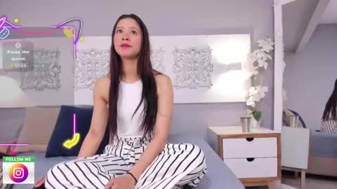 Snapshot of adelaa_11 chatting on 10-09-25, 01:20 Adela Worsth online show from 10-09-25, 01:20