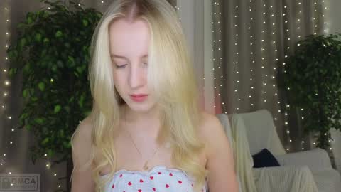 Adele online show from 01-28-25, 06:49