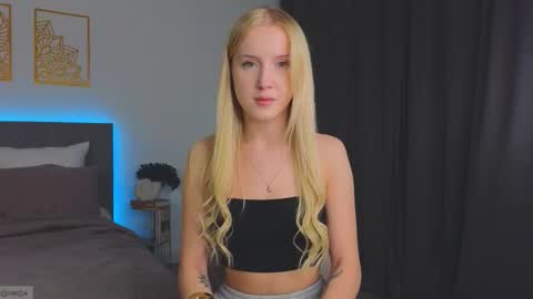 Adele online show from 09-24-25, 10:24