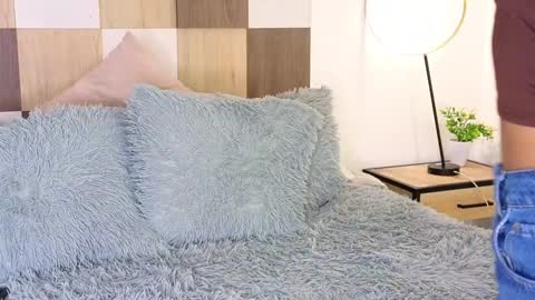 Snapshot of adele_carter_ chatting on 01-21-25, 02:37 Andrea online show from 01-21-25, 02:37