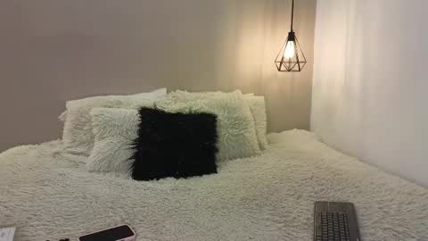 Snapshot of adele_carter_ chatting on 03-07-25, 01:18 Andrea online show from 03-07-25, 01:18