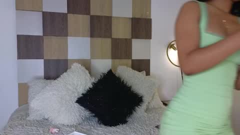 Snapshot of adele_carter_ chatting on 03-11-25, 11:55 Andrea online show from 03-11-25, 11:55