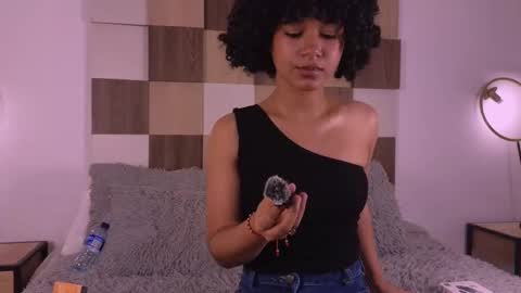 Snapshot of adele_carter_ chatting on 09-22-25, 01:13 Andrea online show from 09-22-25, 01:13