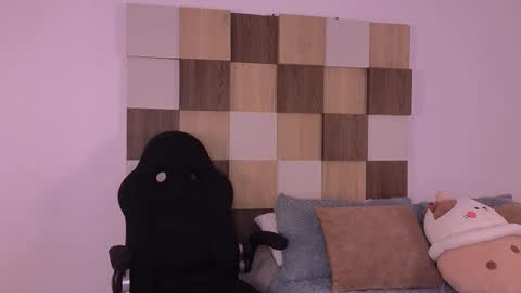 Snapshot of adele_carter_ chatting on 01-16-26, 11:58 Andrea online show from 01-16-26, 11:58