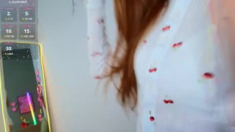 Snapshot of adele_farrell chatting on 01-06-26, 02:15 Adele online show from 01-06-26, 02:15