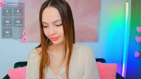 Snapshot of adele_farrell chatting on 05-11-26, 03:12 Adele online show from 05-11-26, 03:12