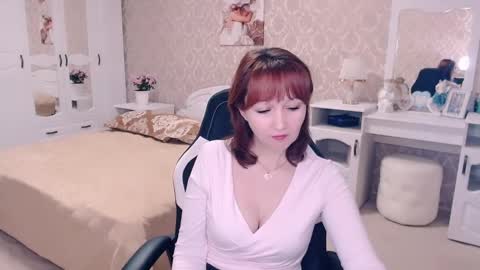 AdeleMoran online show from 01-24-25, 09:05