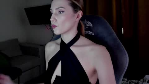 Snapshot of adeleshinem chatting on 12-10-24, 04:24 Adele Shine online show from 12-10-24, 04:24