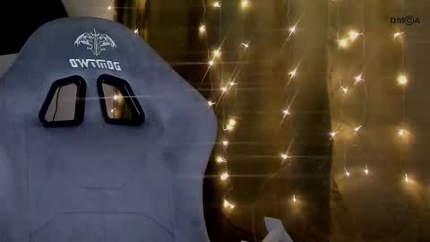 Snapshot of adeleshinem chatting on 02-18-25, 11:00 Adele Shine online show from 02-18-25, 11:00