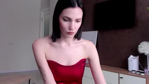 Snapshot of adeleshinem chatting on 11-07-25, 04:56 Adele Shine online show from 11-07-25, 04:56