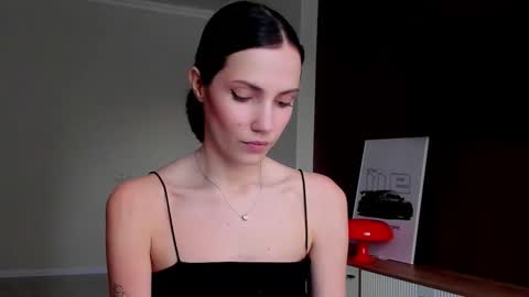 Snapshot of adeleshinem chatting on 11-14-25, 09:41 Adele Shine online show from 11-14-25, 09:41