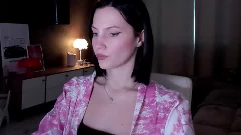 Snapshot of adeleshinem chatting on 11-21-25, 08:57 Adele Shine online show from 11-21-25, 08:57