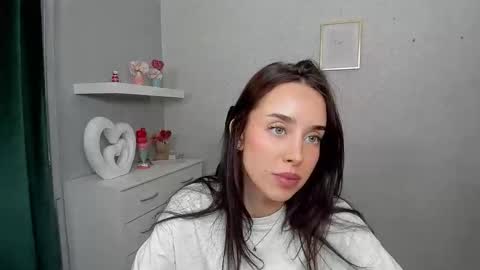 Adele online show from 04-13-26, 05:35