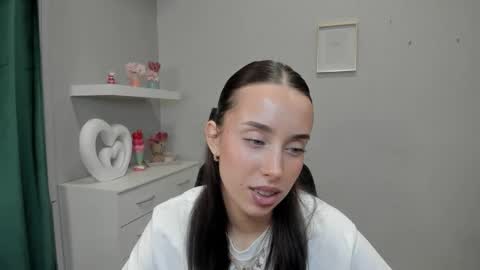 Adele online show from 04-15-26, 05:58