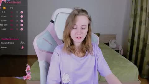 Snapshot of adelina_cowell chatting on 03-10-25, 09:43 Adelina online show from 03-10-25, 09:43