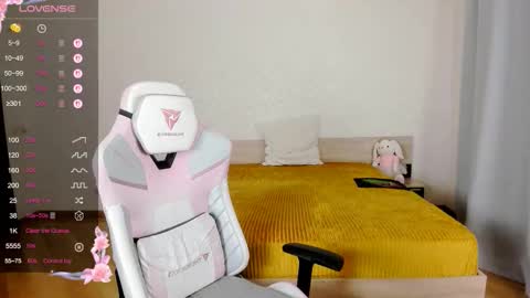 Snapshot of adelina_cowell chatting on 09-22-25, 09:55 Adelina online show from 09-22-25, 09:55