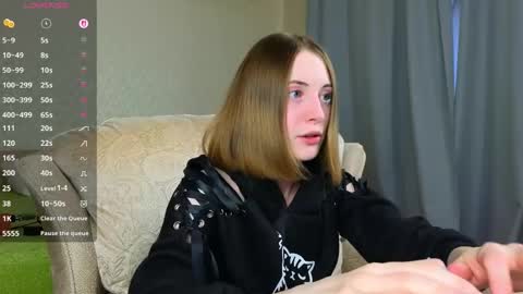 Snapshot of adelina_cowell chatting on 05-20-26, 09:37 Adelina online show from 05-20-26, 09:37