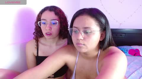 Snapshot of adeline_samy chatting on 03-31-26, 07:03 online show from 03-31-26, 07:03