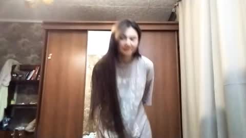 Snapshot of adelinehaefner chatting on 11-30-25, 03:05 Anna online show from 11-30-25, 03:05