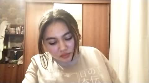 Snapshot of adelinehaefner chatting on 12-13-25, 07:53 Anna online show from 12-13-25, 07:53