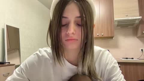 Anna online show from 12-17-25, 07:03